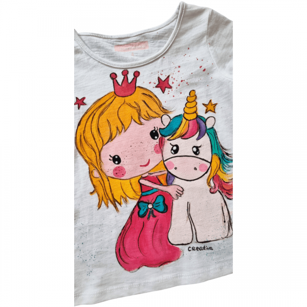 tricou pictat manual personalizat pentru fetite, tricou pictat si personalizat cu printesa si unicorn
